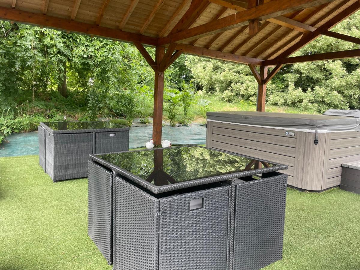 Gite De Solama Avec Spa Balleville Exterior photo